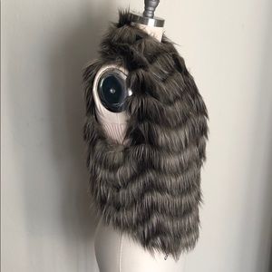 Guess faux fur vest